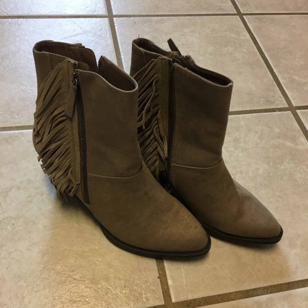 Mia boots